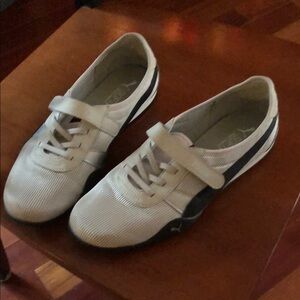 Puma Women's Silver and Gray SOFT FOAM Sneakers